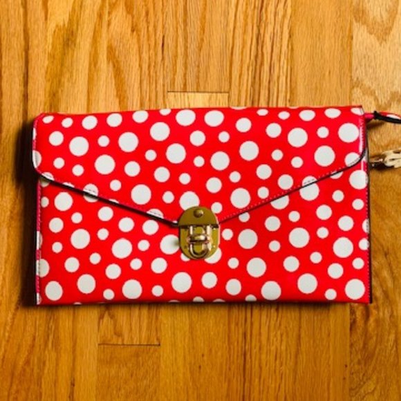 **HP 2Xs** NWOT beautiful pink/white polka dot purse/wristlet - Picture 2 of 14